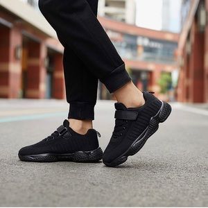 Casbeam Kids Breathable Sneakers Girls Size 4.5 (37) All Black New in Bag